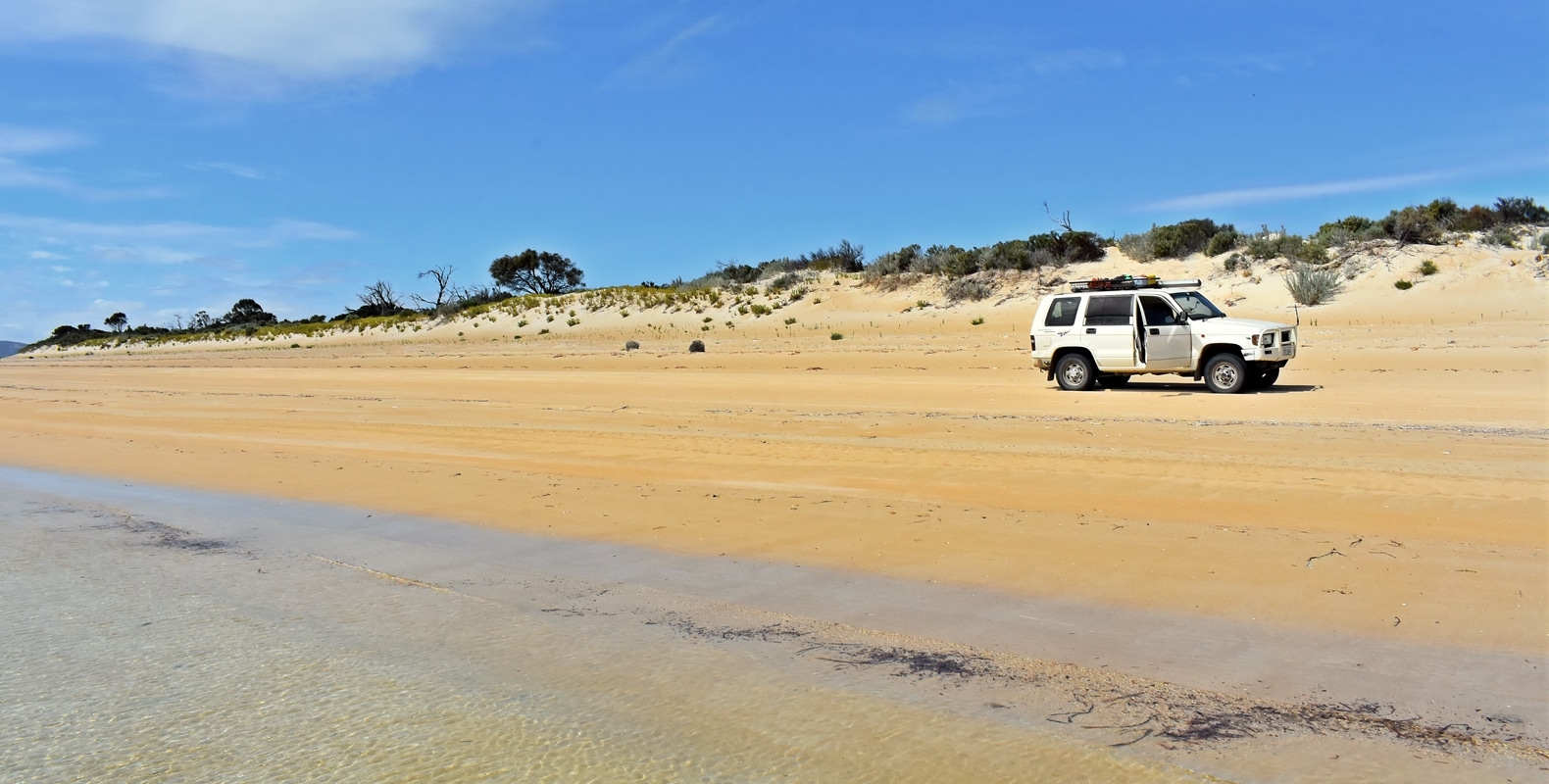 Driving on the beach 13 Coffin Bay
